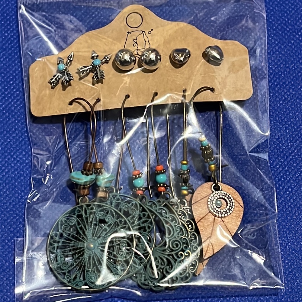 NWT 6 pair earring set
